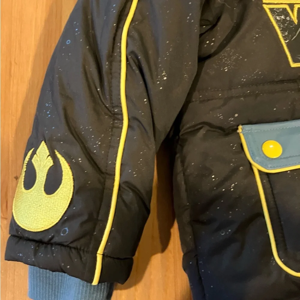 NWT Disney Store Star Wars Black and Blue Jacket with Yellow Trim size 4T